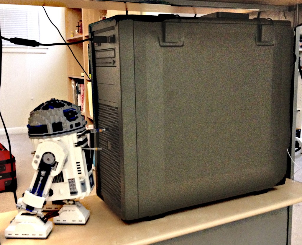 LEGO R2-D2 hacking my desktop computer