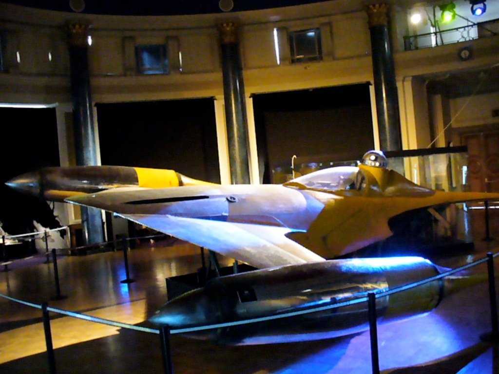 Life-size Naboo Fighter