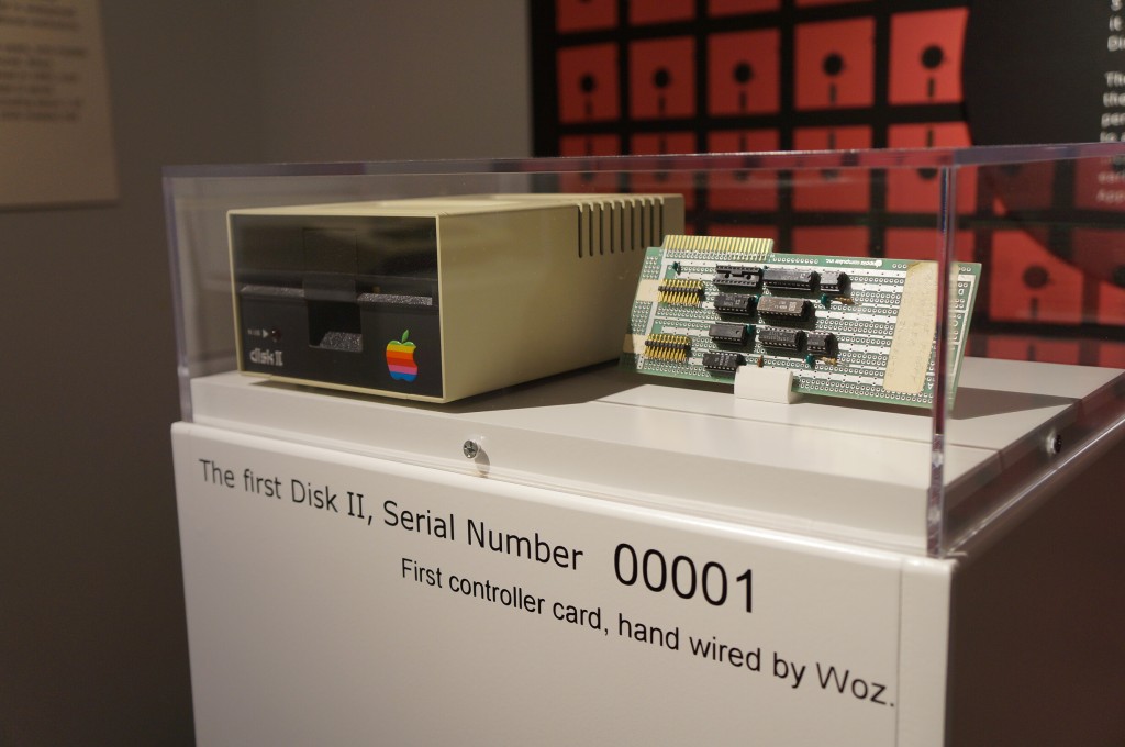VCFSE 2.0, Computer Displays, Apple Disk II Serial Number 00001