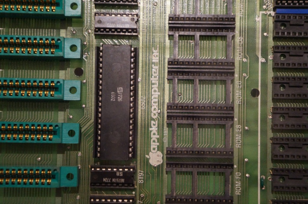 VCFSE 2.0, Computer Displays, Apple II Motherboard