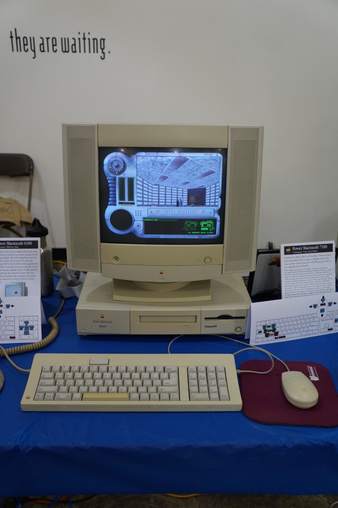 VCFSE 2.0, Exhibition Hall, Apple Power Macintosh 6100/66