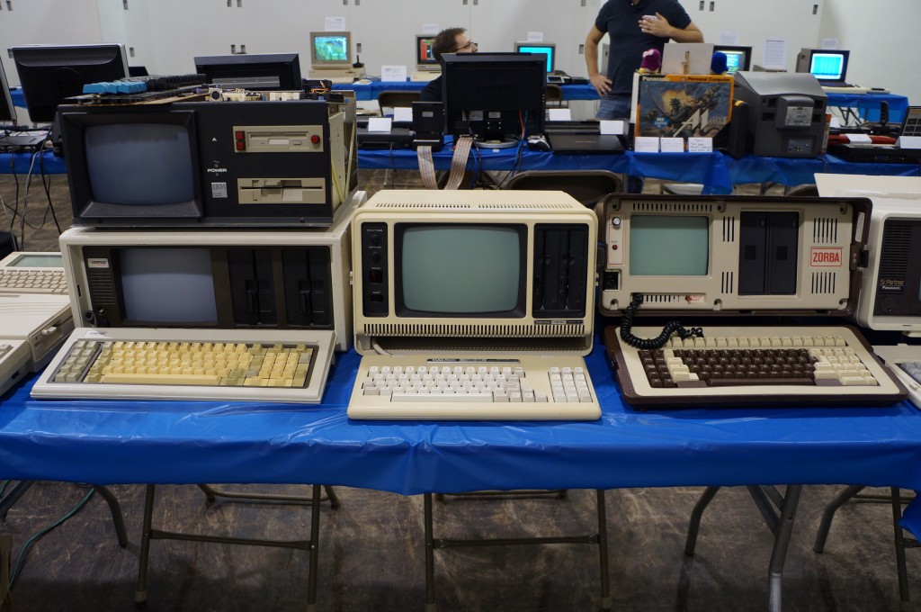 VCFSE 2.0, Exhibition Hall, Luggable Computers