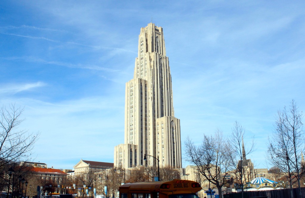 Cathedral of Learning building at the University of Pittsburgh in 2010, photo taken from a distance.