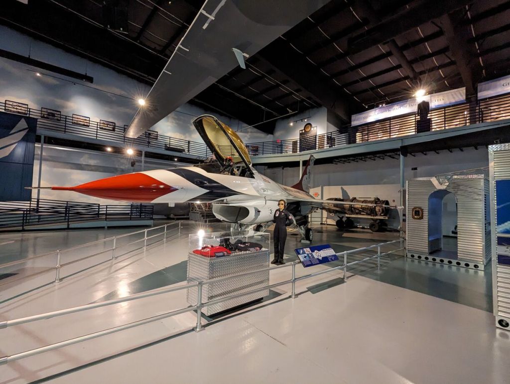 General Dynamics F-16 Fighting Falcon (Thunderbirds), Museum of Aviation, Robins Air Force Base, Warner Robins, GA.