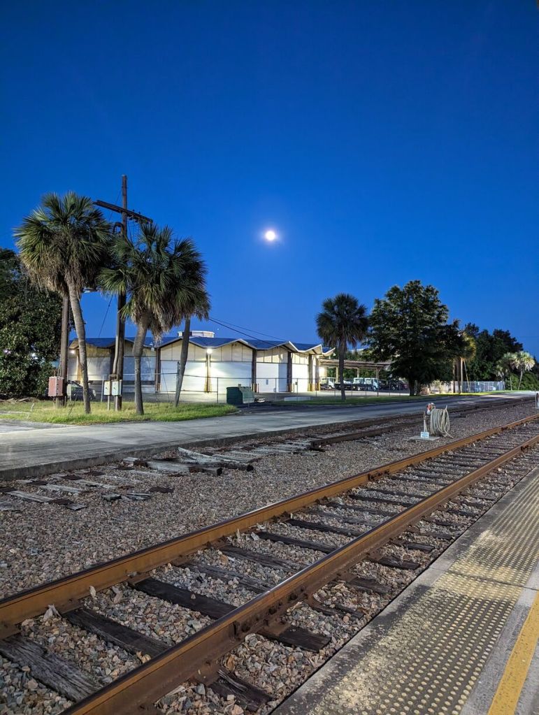 Train tracks at Savannah Amtrak Station